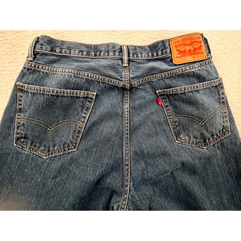 Levis 550 Relaxed Fit Jeans Mens 36x32 Blue Denim Tapered Leg Unique Red Tab